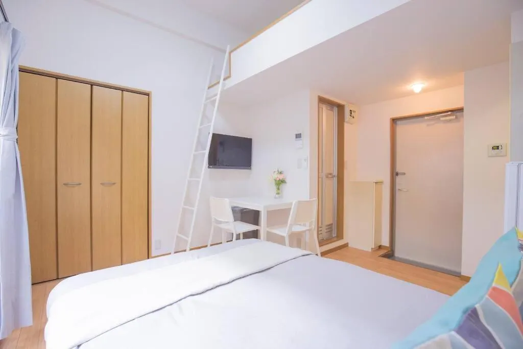 閑静な住宅街_暖かく居心地の良いデザイン Yoe-6 Tokyo Apartment